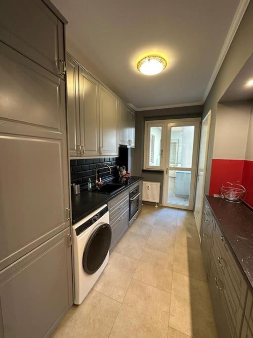 Fancy Flat In Central Bratislavaアパートメント エクステリア 写真